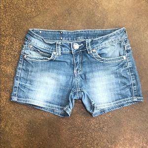 Denise Couture Shorts, Size Small